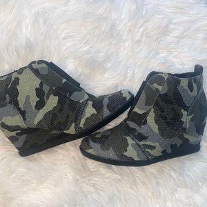 Brand new camo booties